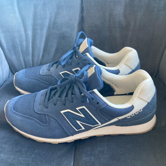 New balance sneakers 👟 - Picture 3 of 6